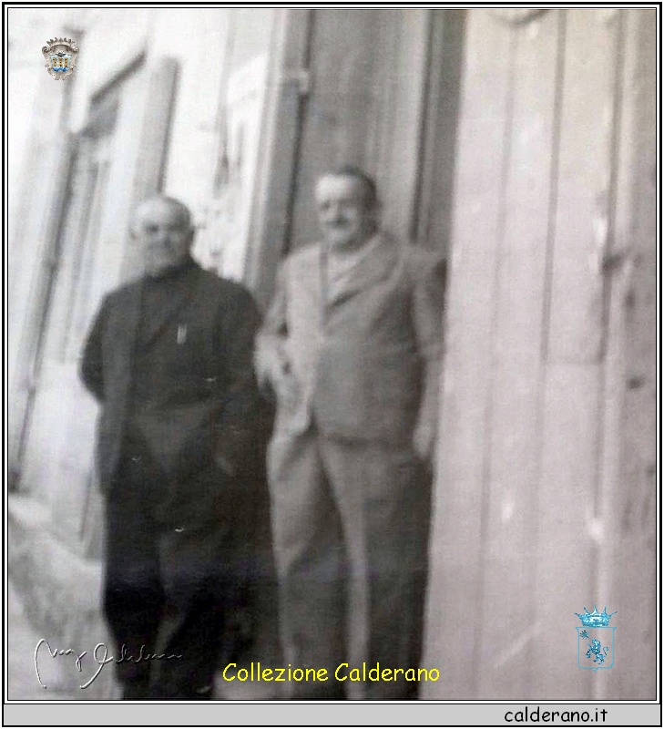 Giuseppe Limongi e Biagio Matteo Maimone Finucchiu davanti la cantina di Sebino.JPG