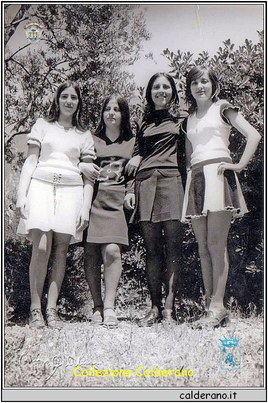 Melina Arleo, Giuseppina Di Filippo, Giuseppina Carlomagno e Angela Colicigno 29 maggio 1972.jpg