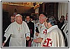 Giovanni Paolo II nella Sala Clementina 17-10-1998 con Francesco Sisinni.jpg