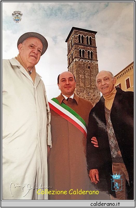 Il Sindaco Cicchetti di Rieti con Iginio e il pugile Paolo Rosi 7-1-2001.jpg