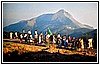 Processione con la bandiera 1980.jpg