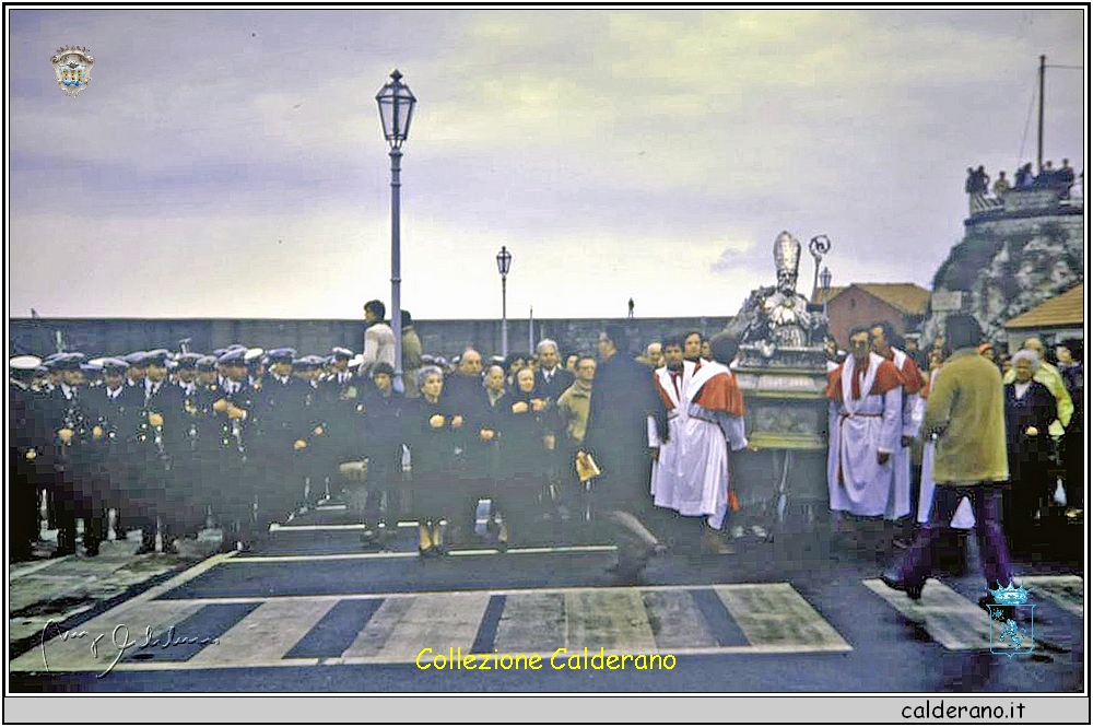 La Banda della Marina e la Statua di San Biagio al Porto 1982.jpg