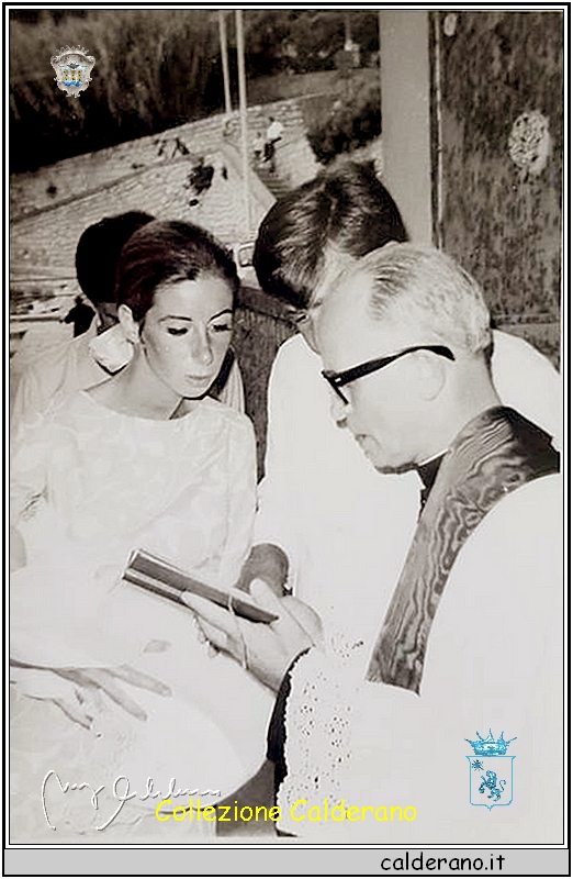 Battesimo 1967 con Padre Salerno.jpg