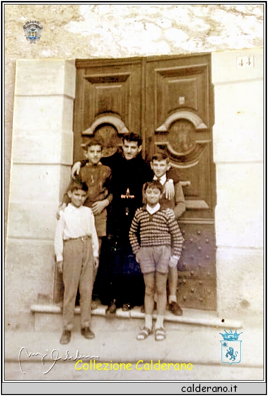 Ciro, Padre Domenico, Elio, Mario e Ezio Statari.jpg