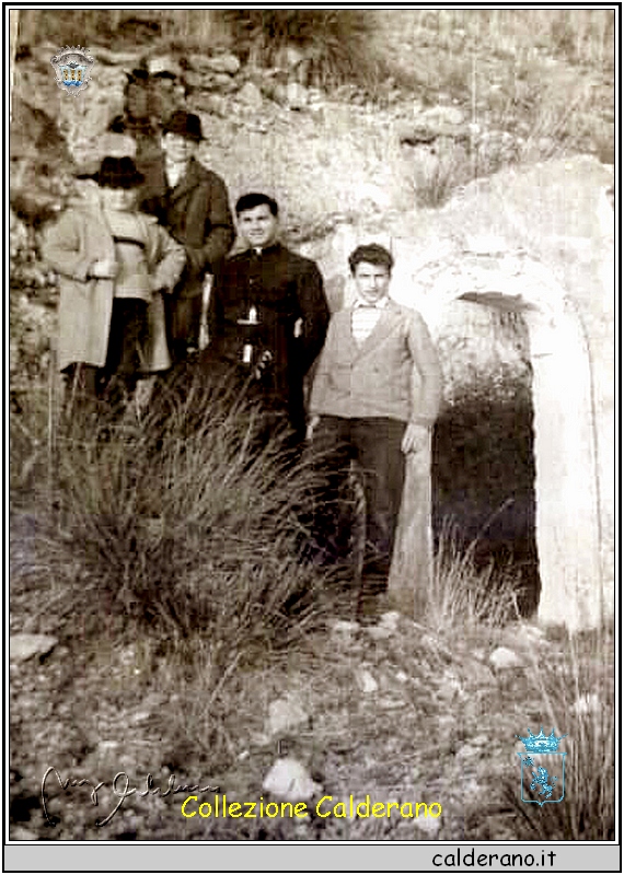 Toto' Manfredi, Francesco Brando, Padre Arrigo e Domenico Sarsale.jpg