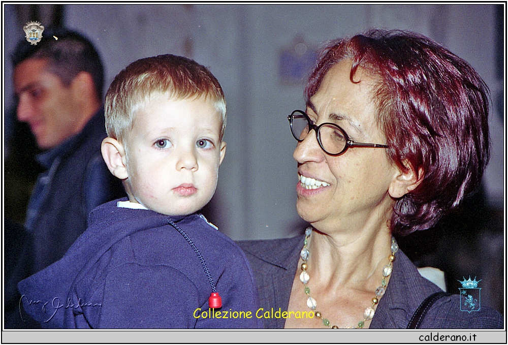 Franca Colavolpe e il nipote 2002.jpg