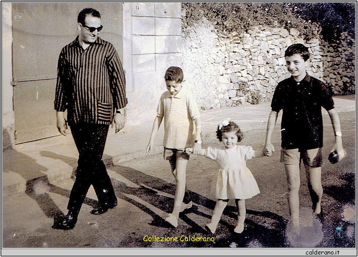 Arnaldo Schettino con Riccardo, Gabriella ed Emanuele Labanchi - 01-07-1963.jpg