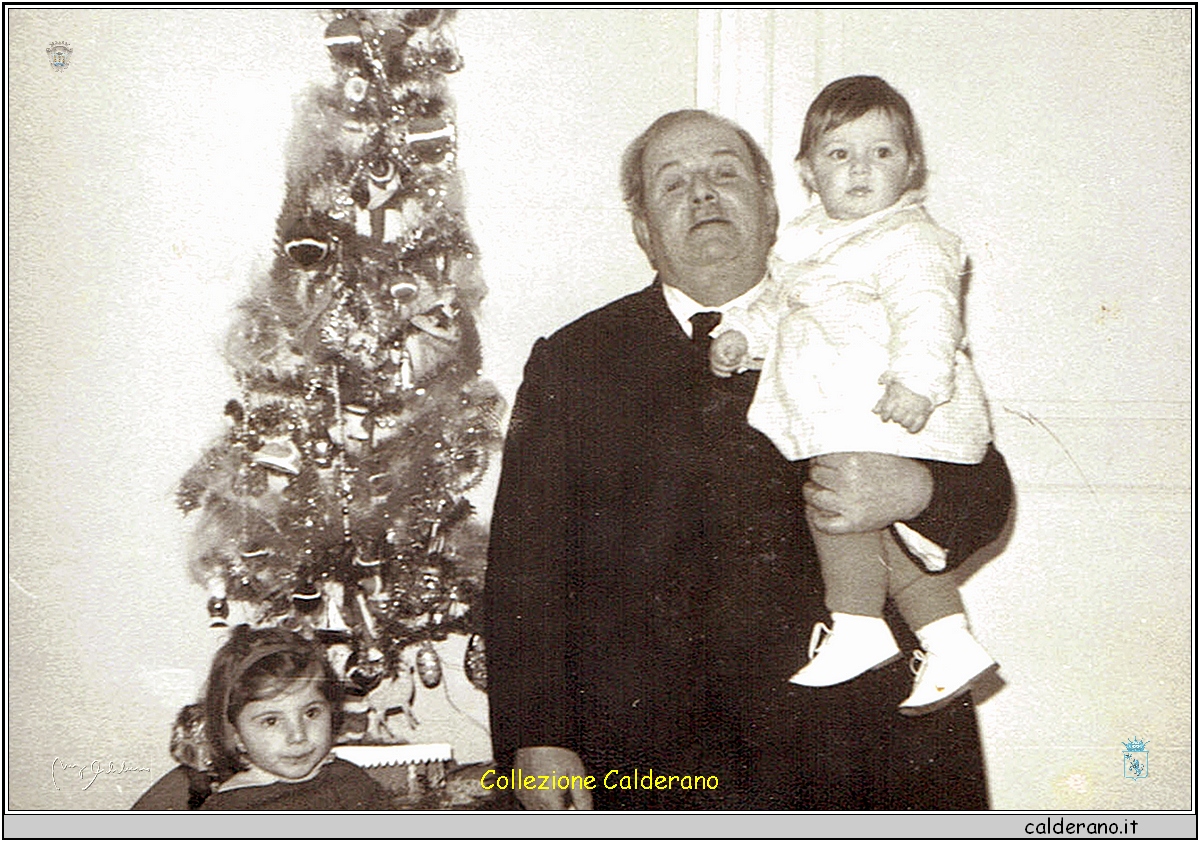 Nonno e nipoti 01-01-1965.jpg