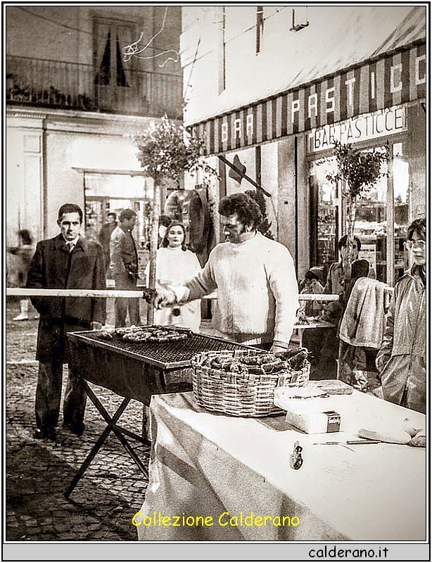 Barbacue in Piazza Buraglia 1982.jpg