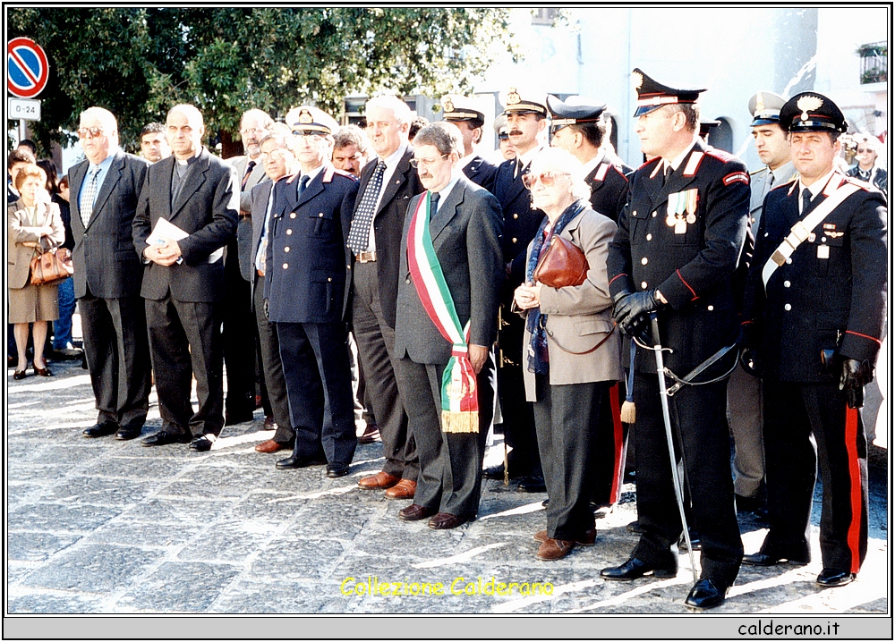 Autorita' in Piazza Vitolo.jpeg