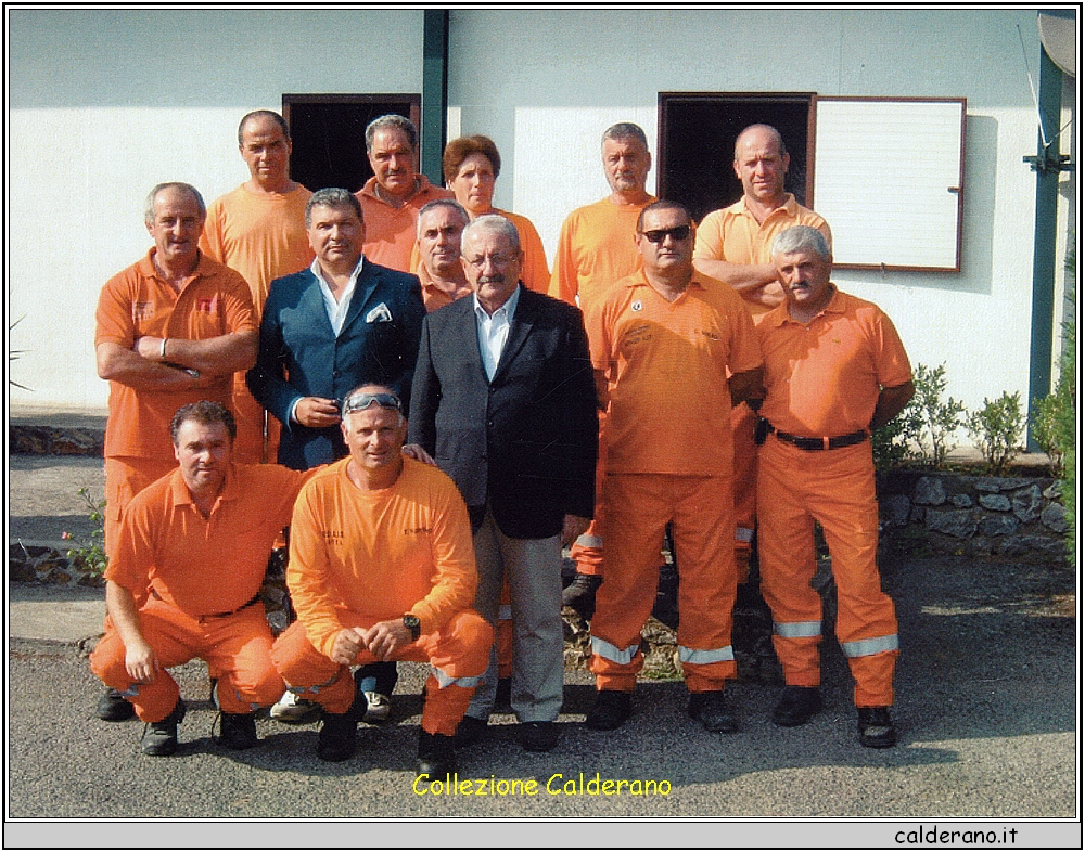 Squadra antincendio con Domenico Carlomagno e Mario Di Trani 15-9-2011.jpeg