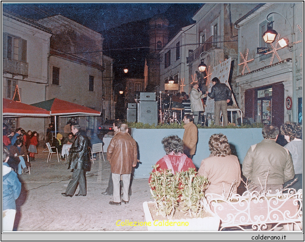 Preparativi in Piazza Buraglia.jpeg