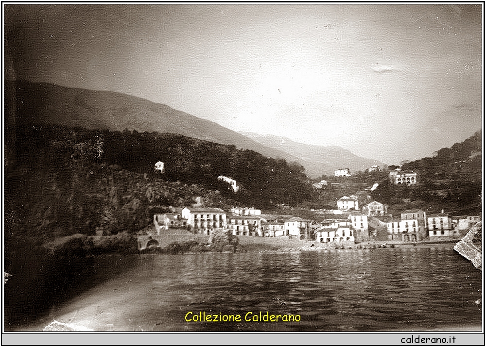 Il Porto visto dal mare 1958.jpg