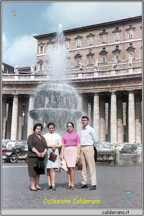 Giuseppina, Marirosa, Maria Emilia ed Eugenio 1968.jpeg