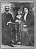 Vittore Rapetti con la moglie e la figlia Clemenza 1921.jpg