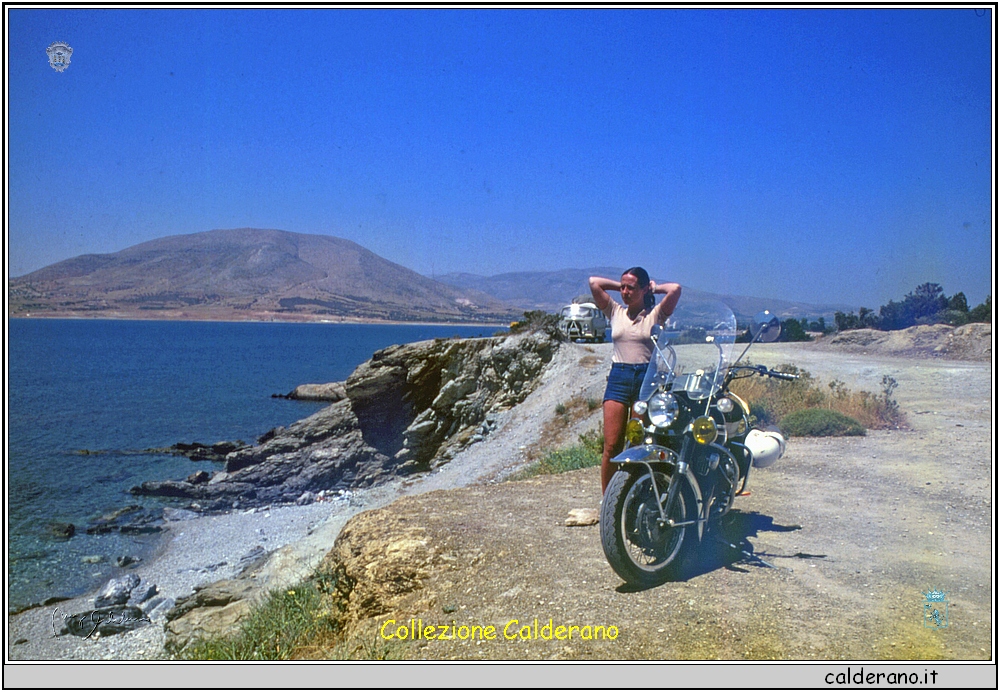 In giro per la Grecia con la Guzzi California.jpeg