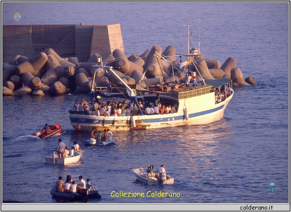 Festa di Portosalvo in processione con l'Alegre.JPG