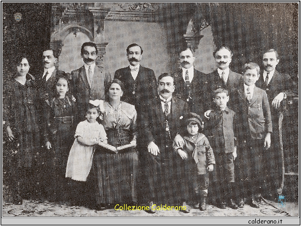 Macario Schettini e la famiglia - 1926.jpg