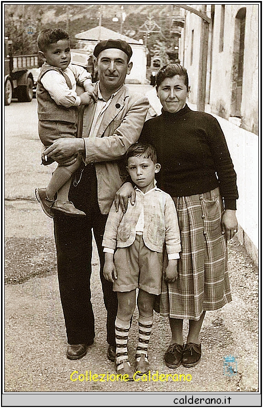 Famiglia Schettino-Oliva - 1956.jpg