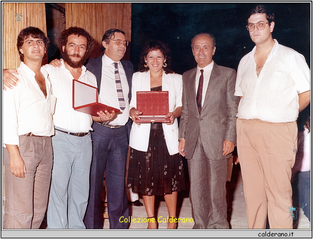 Juan Montesano, Domenico Sarsale, Mimmo Saverio Romei, Rosa Di Trani, Viagio Vitolo e Domenico Longo - Rassegna canora 22-08-1983 3.jpeg