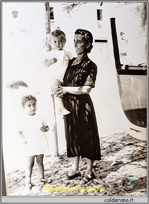 Maria Assunta con la Mamma al Porto.jpg