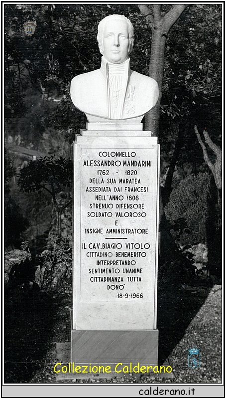 Monumento ad Alessandro Mandarini - Villa Comunale 18-09-1966.jpeg