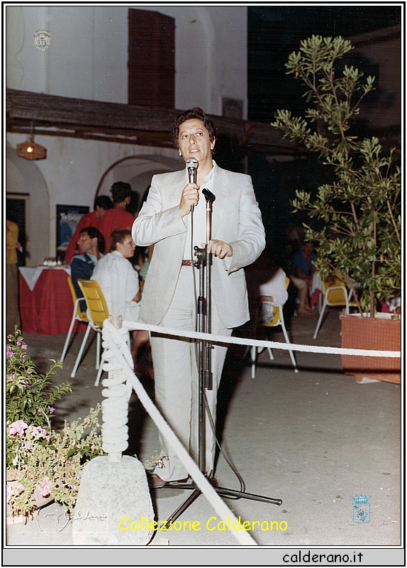 Presentazione auto Fiat Maratea luglio 1983 con Fernando Sisinni.jpeg