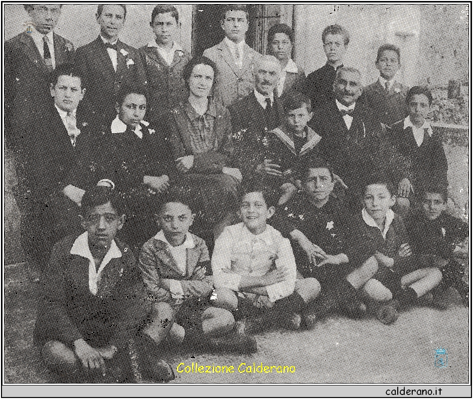 Studenti del Convitto Lucano con il Prof. Antonio Schettini 1928.jpg