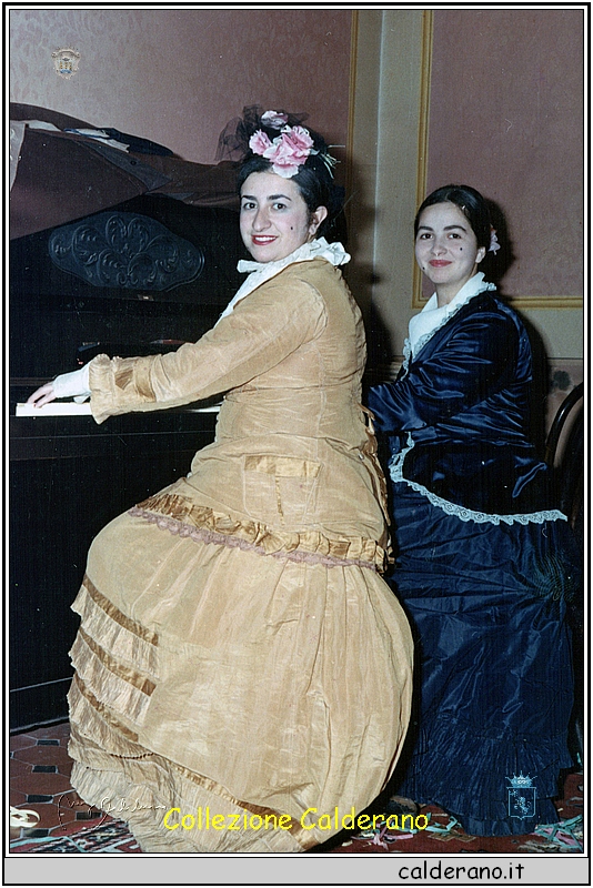 Carmelina Mazzeo e Maria Gambardella 1970.jpeg