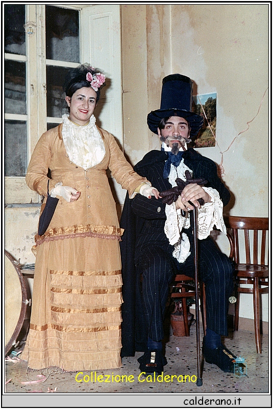 Carmelina e Francesco - carnevale 1970.jpeg