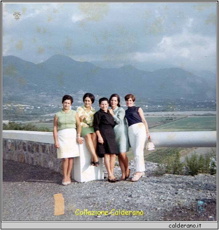 Carmelina, Mara, Assuntina, Liliana e - ottobre 1967.jpeg