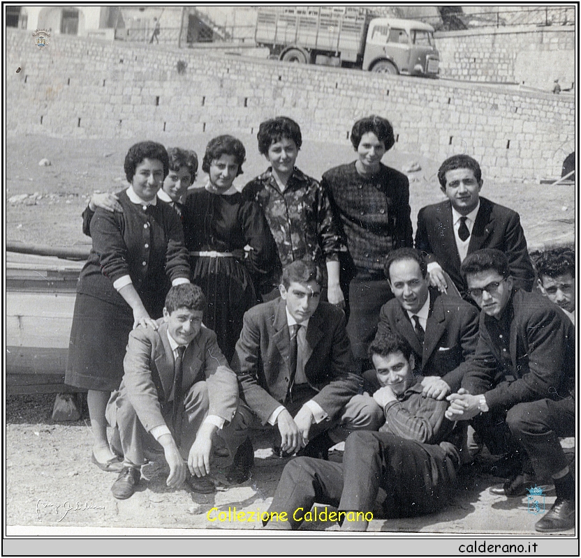 Carmelina, Titina, Silvana, Mara, Giulia, Biasino, Franceschino, Gerardo, Sciascino, Angelo e Gianfranco.jpeg