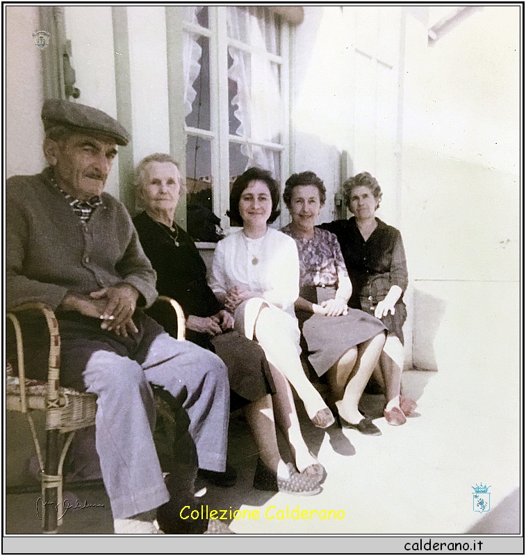 Francesco Mazzucca, vicina, Chantal, vicina e Mafalda Liberatore.jpg