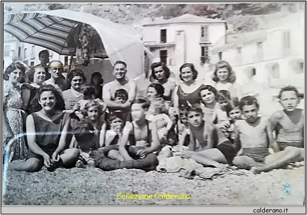 Famiglia Limongi al mare al Porto.jpg