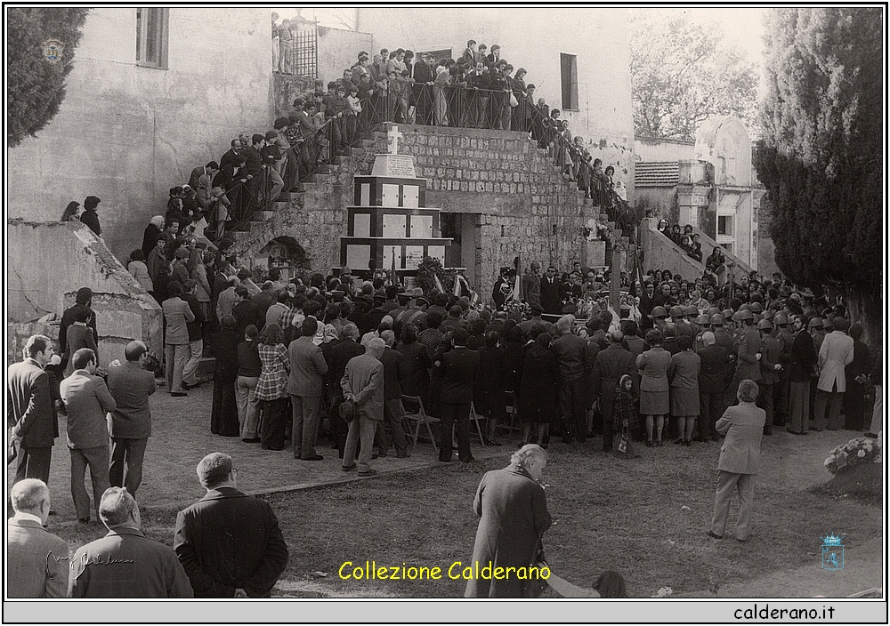 Monumento ai Caduti al Cimitero 4 novembre 1974 10.jpeg