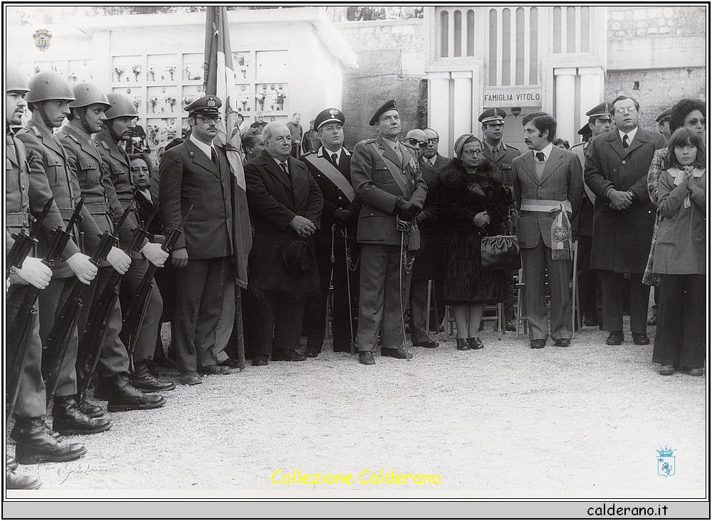 Monumento ai Caduti al Cimitero 4 novembre 1974 2.jpeg