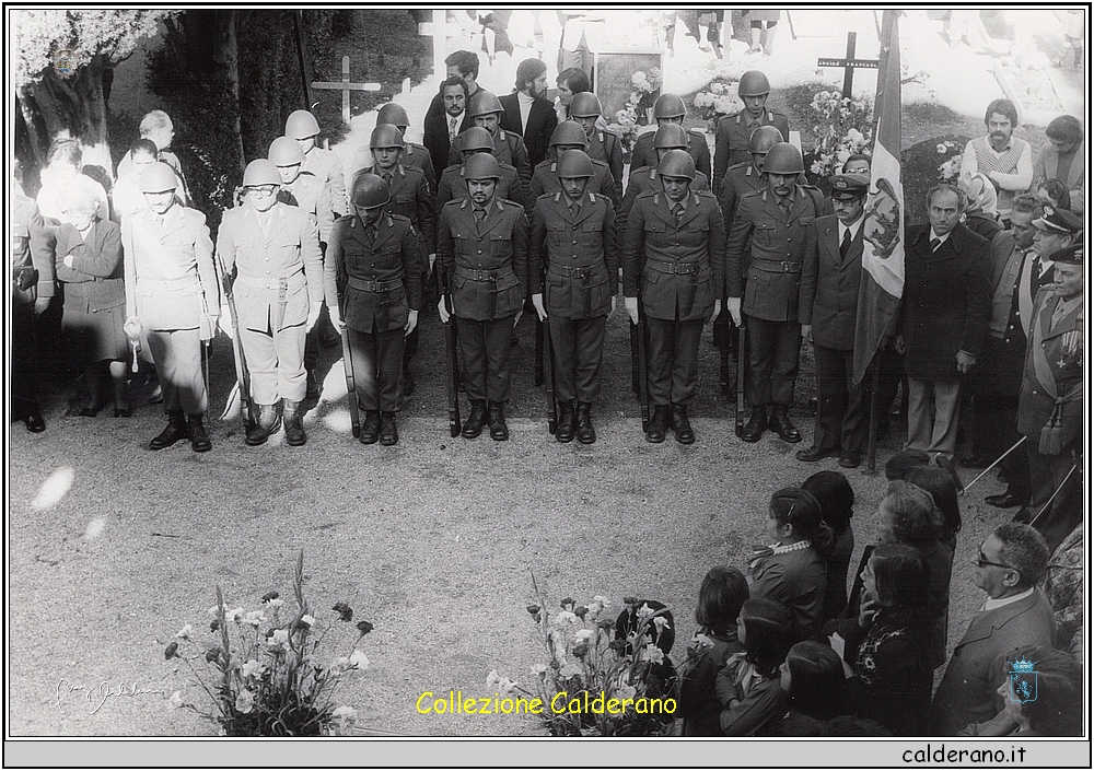 Monumento ai Caduti al Cimitero 4 novembre 1974 4.jpeg