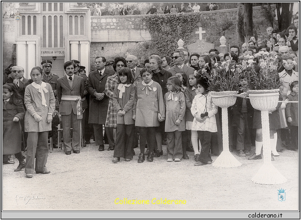 Monumento ai Caduti al Cimitero 4 novembre 1974 8.jpeg