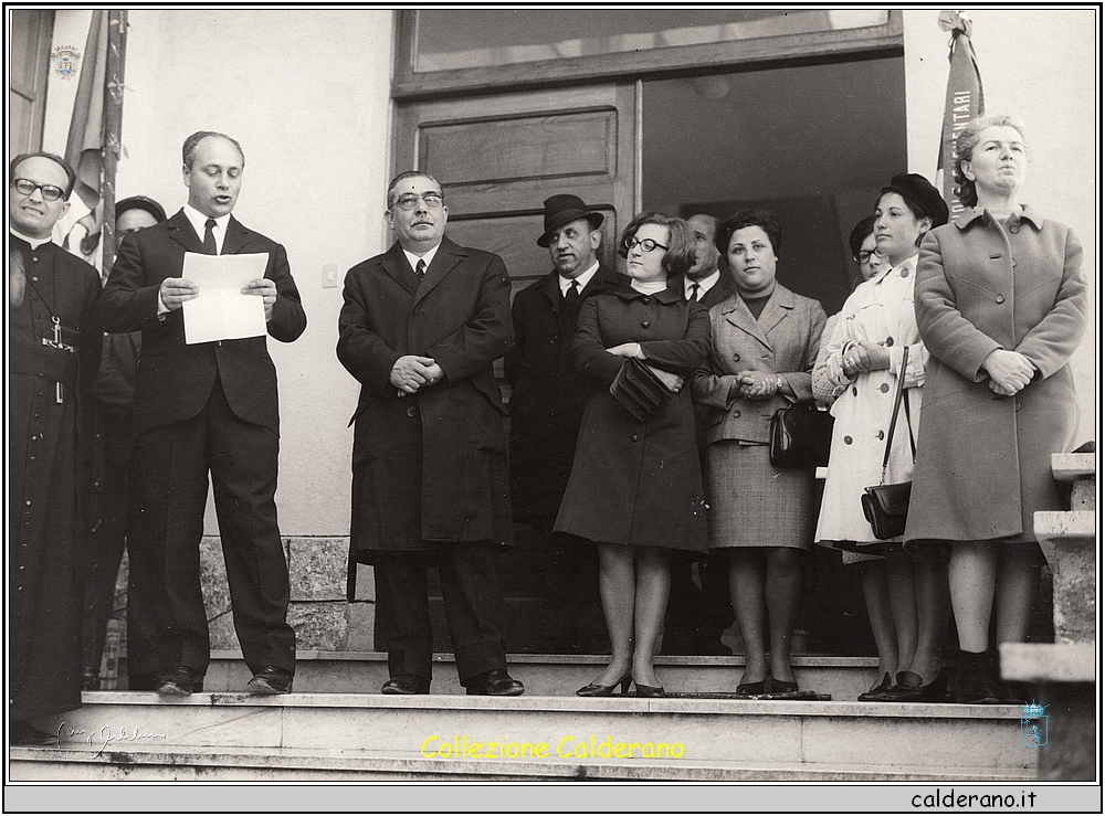 Padre Romualdo, Giuseppe Nappi, Vincenzo D'Alascio, Aristide Limongi insegnanti e Letizia Labanchi Festa degli alberi 21 marzo 1968.jpeg