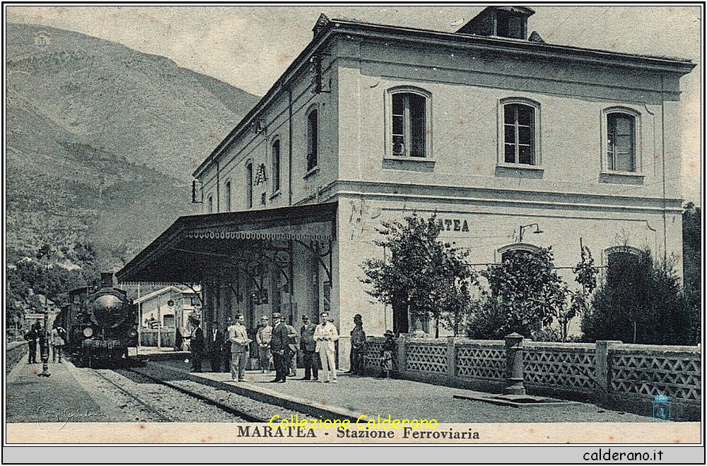 Stazione ferroviaria - Cartolina.jpg