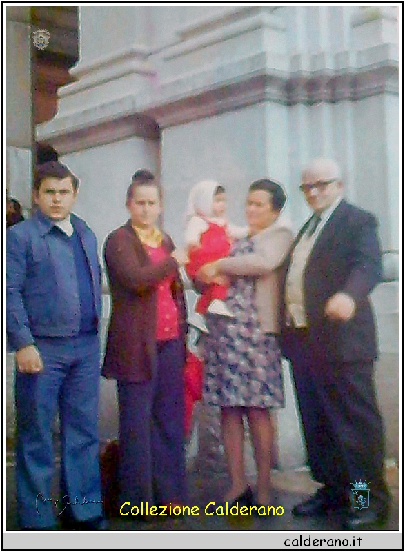 Con Elvira Pesce, Claudia Brando Calogero, Carmela Pesce e Pierino Brando a Pompei.jpg