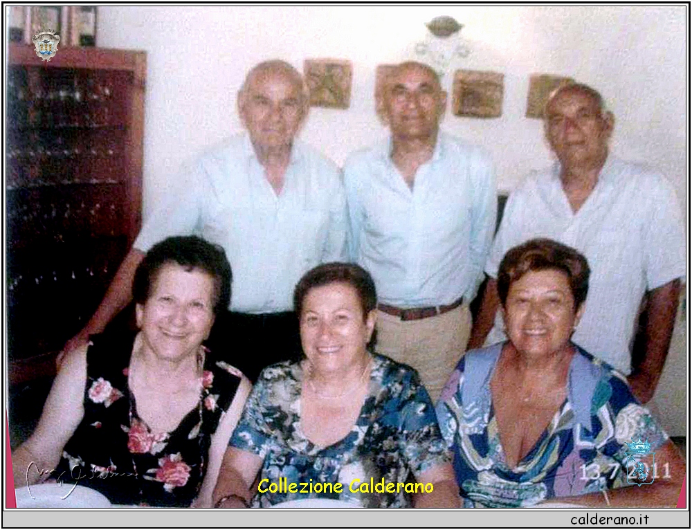 I Fratelli Avigliano Umberto, Plinio, Elio, Maria, Assunta e Dora 13 luglio 2011.jpg