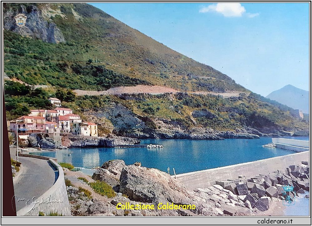 Il Porto senza il molo sud - Cartolina.jpg