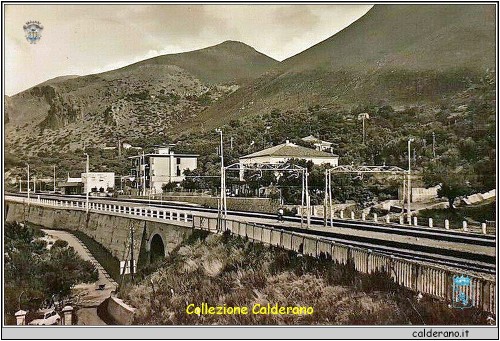 Marina di Maratea - Scalo Ferroviario - Cartolina 1960.jpg