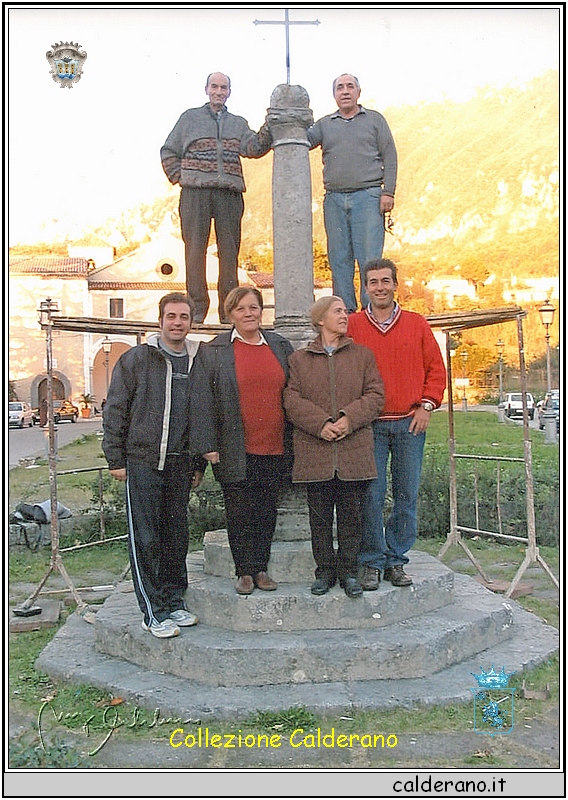 Il Gruppo dei Restauratore della Croce del Monastero.jpeg