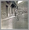 Rosa Brando - Patruni - e Maria Emilia davanti al Municipio in via Mandarini 1945.jpg