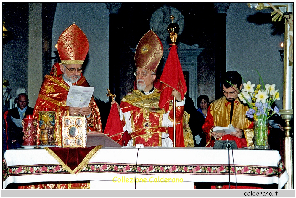 Celebrazione Eucaristica nella Basilica di San Biagio di S.E. Nerdes Bedros XIX Patriarca degli Armeni Cattolici della Cilicia - 2001.jpg