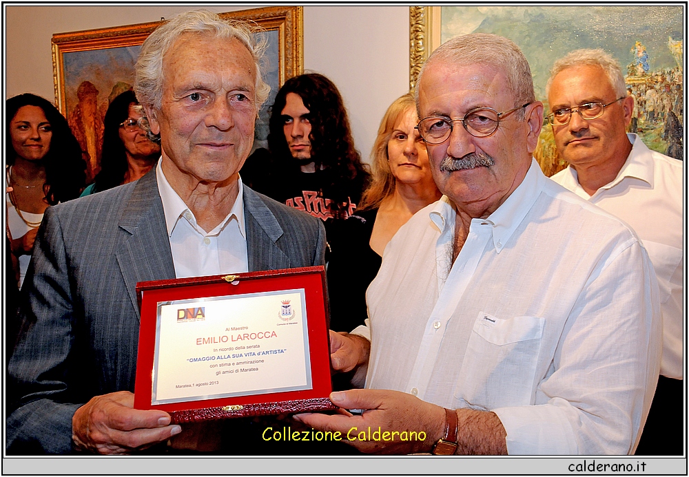 Mario Di Trani premia Emilio La Rocca 01-08-2013.JPG