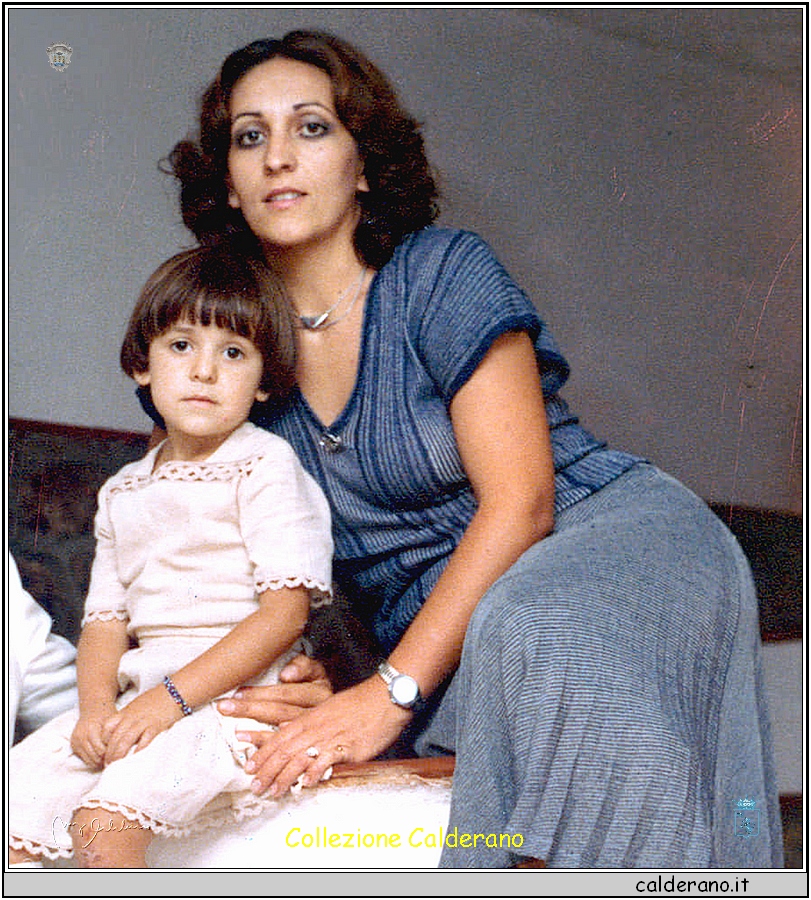 Manuela Marota e la mamma Giovanna Accardi.jpg