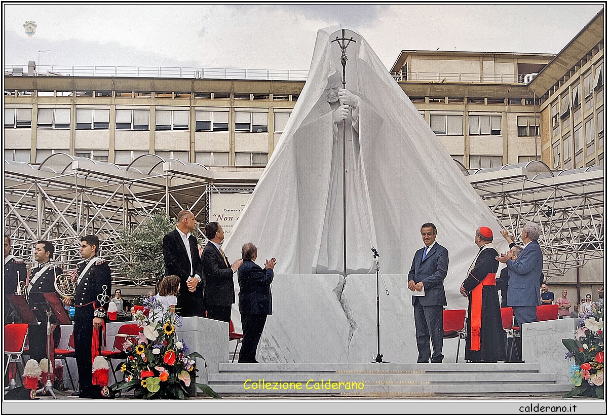 Francesco Sisinni all'inaugurazione della Statua di Giovanni Paolo II - Galleria Giovanni Paolo II Policlinico Gemelli IMG_1615.jpg